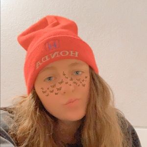 Meet your Posher, Taylor